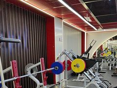 -英派斯健身旗舰店(海信国际中心馆)