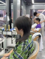 点击看大图 -藤野造型烫发染发
