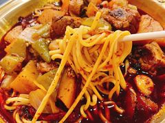 -牛一嘴·兰州牛肉面·大盘鸡(财富中心店)