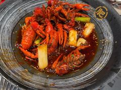 -肥肥虾庄·金牌油焖大虾(杨园滨江时代walk店)