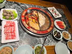 -潮辣重庆火锅(二七万达店)