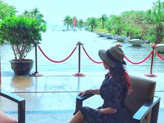 -亚龙湾喜来登·美景台大堂吧