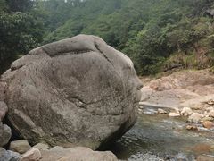 -鄣山大峡谷