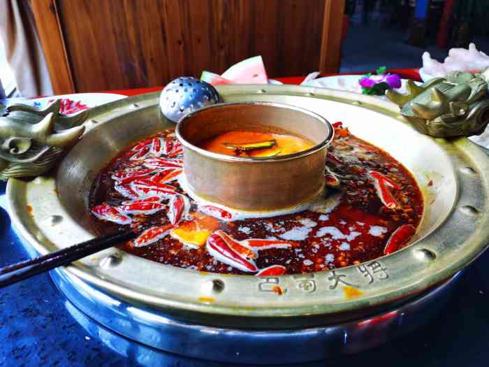 李千金土货火锅(铜梁店)-"家里的人推荐去的,不管是大厅还是包间地方.