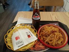 -十三朝牛馍王擀面皮(骡马市店)