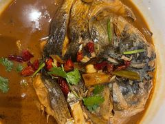 垮炖胖鱼头泡饼-大碗居·烤鸭·鱼头泡饼(天坛东门店)