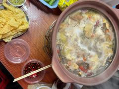 -威邵鸡煲(西华路总店)