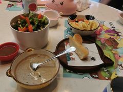 -水桶王国主题餐厅·聚会·生日派对·亲子活动·家庭套餐(亚龙湾希尔顿店)