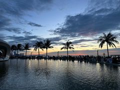 -海口滨海新村143号海南老字号炒菜店