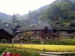 -西江千户苗寨-百年吊脚楼