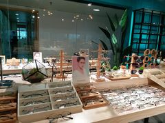 -Trend1881视光·蔡司视觉(领展广场店)