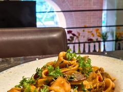 -LESCEDARS Brasserie Bistro香柏树