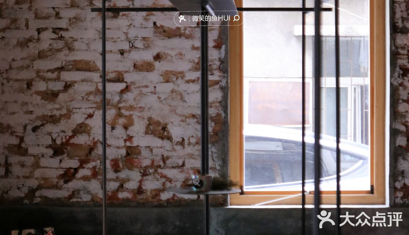 路过叹咖啡叹杯咖啡