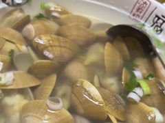 -超越海鲜屋(飞龙物业店)
