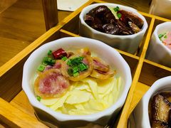 腊味合蒸-凤栖酒店