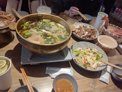 -毛肚向右·川渝毛肚王(经开永旺店)