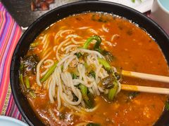 -香巴拉云南餐厅(华莱坞店)