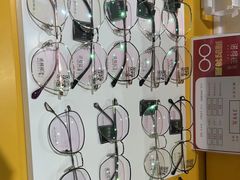 -诺柯视眼镜-蔡司依视路官方工厂店(淞南一店)