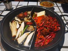 -贰回巷火锅馆(钟楼店)