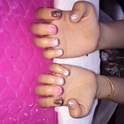 -百利悠专业美甲沙龙