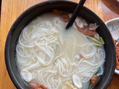 -桥香园过桥米线(国贸店)