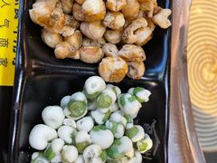 -六州府地锅鸡·农家菜·龙虾(未来科技城店)