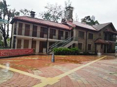 -香港大学