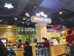 -LuckyStar幸运星家庭娱乐中心(东莞国贸店)
