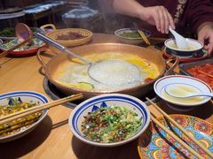 -洱火云南酸菜牛肉火锅(石景山当代商城店)