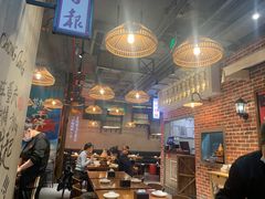大堂-炉小二铜锅牛蛙•川湘菜(三里屯店)