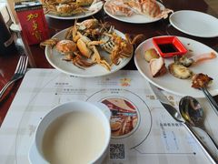 -荣誉国际酒店-云顶旋转餐厅