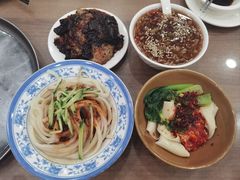 麻酱凉皮-西安贾三灌汤包·回坊小吃·清真炒菜(北院门总店)