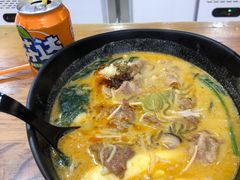 -杨光辉麻辣烫(华侨城商业中心店)