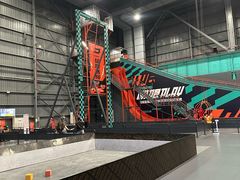 -极限PLAY运动娱乐新世界·团建派对表演休闲馆·室内高空游乐园