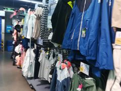 -迪卡侬(顺峰山店)