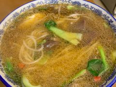 -邱芳粉店(迎宾大道旗舰店)