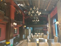 -铜锣湾·有麝自然香(重庆新天地店)