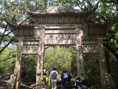 -灵岩山风景区