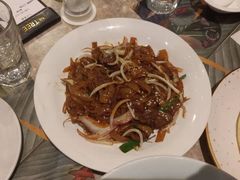 干炒牛河-大树餐厅(红旗街万达店)