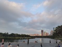 -万绿园