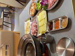 -围炉肉舍丹东海鲜烤肉·烤活鳗(步行街店)