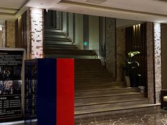 -潮漫酒店(北京通州环球度假区临河里地铁站店)