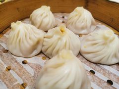 -新镇江酒家(南京西路店)