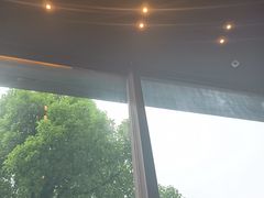 -星巴克臻选(上海虹桥新天地三店)