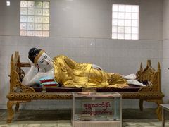 -ခြောက်ထပ်ကြီးရွှေသာလျောင်းဘုရားကြီး