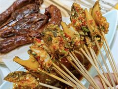 -小董哥烤串·爆汁大油边(故宫店)