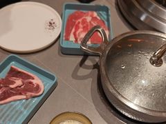 -黑金·寻焰自助百汇·烤肉·火锅(中街店)