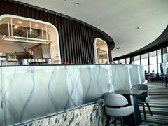 -亚洲国际大酒店·云顶阁旋转自助餐厅