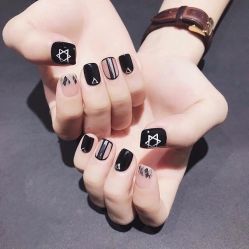 -Pink You美甲美睫纹绣定制中心