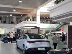 -上海星瀚奔驰4S店(红柳路店)